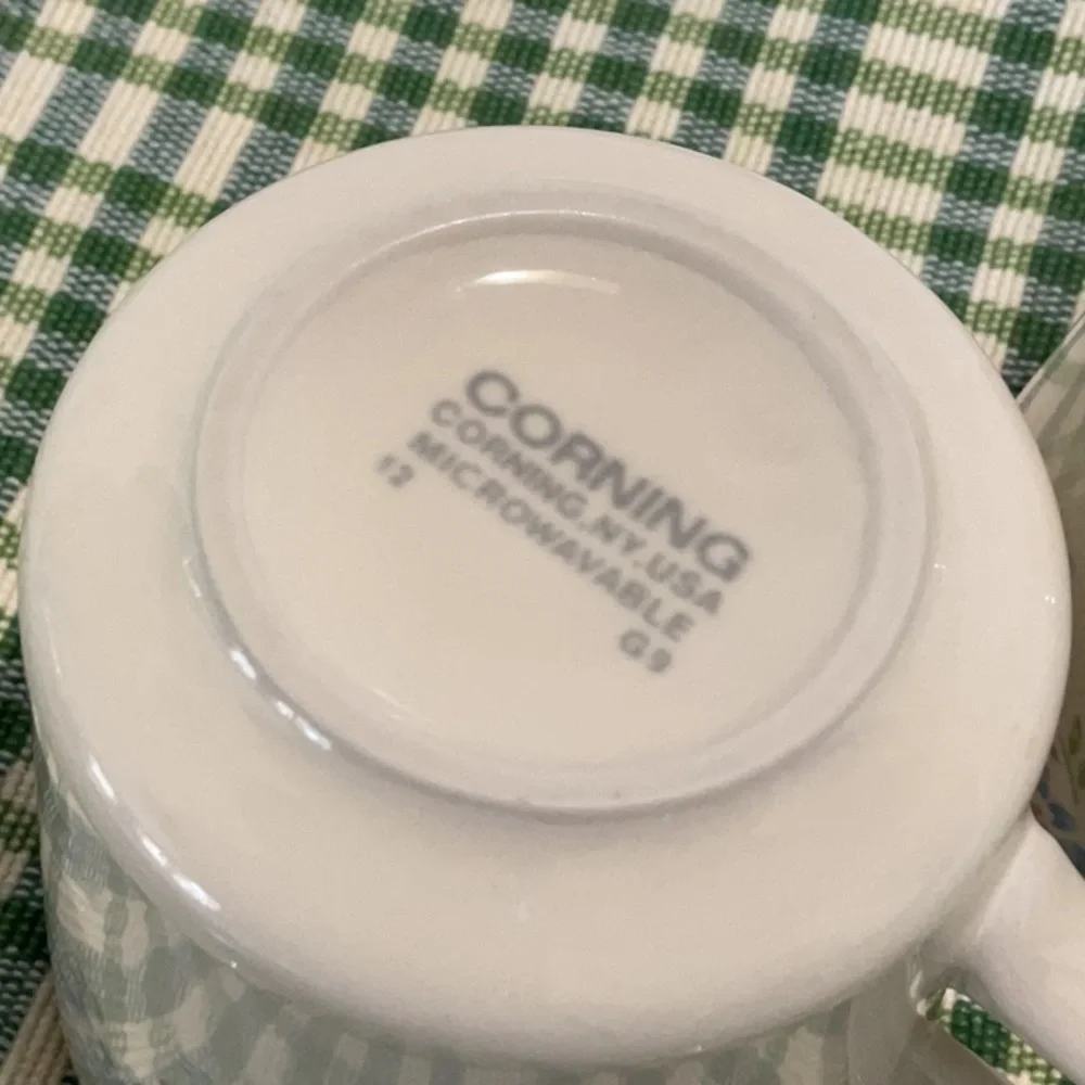 2 Corelle Symphony cup and saucer sets. Never used.